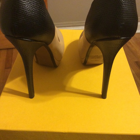 Fendi Pumps - Picture 3 of 6